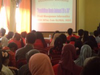 /album/workshop-blogging-hmj-manajemen-informatika/dsc04720-jpg/